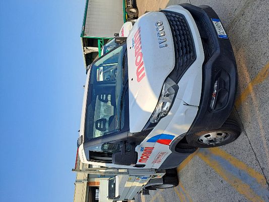 Vehicle image 9 / 9
