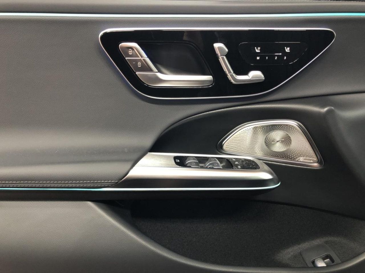 Mercedes-Benz E-Klasse – Bild 15