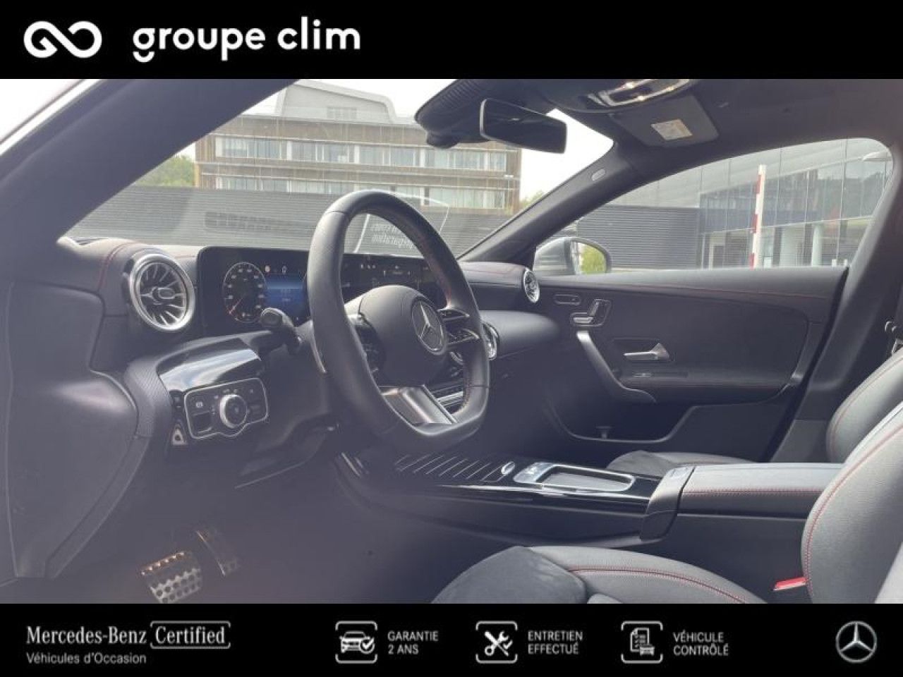 Photo du v&eacute;hicule 13 / 18