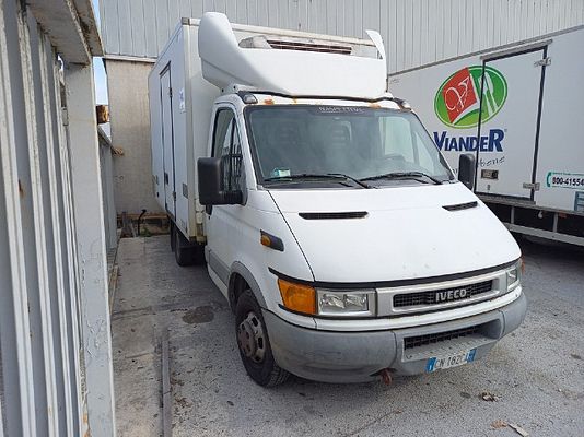 Vehicle image 4 / 5