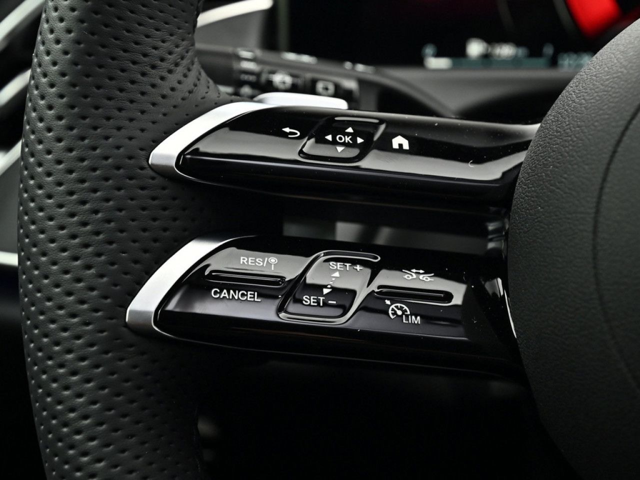 Mercedes-Benz E-Klasse – Bild 16