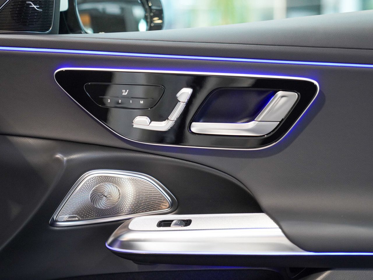 Mercedes-Benz E-Klasse – Bild 10