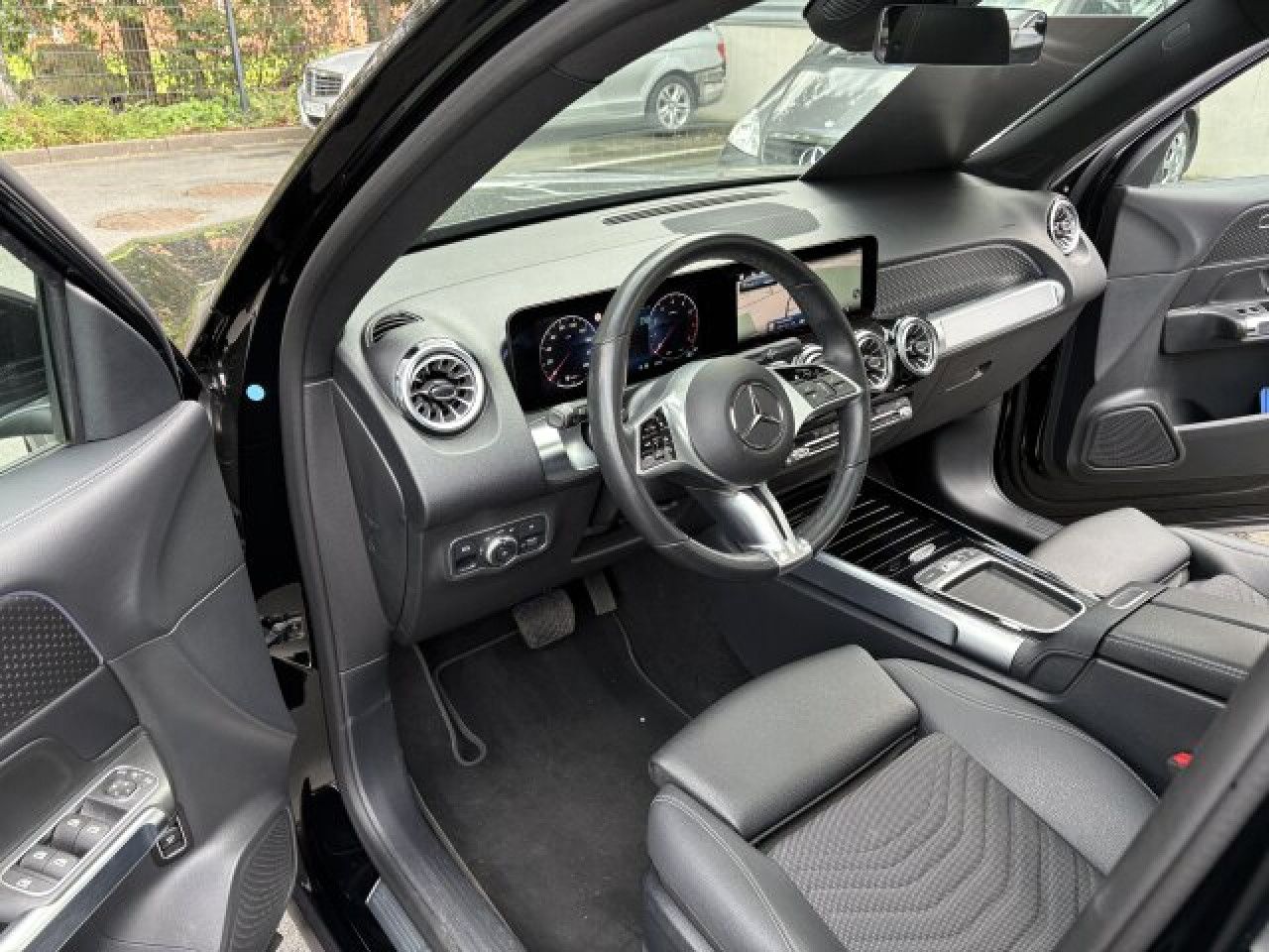 Mercedes-Benz GLB – Bild 12