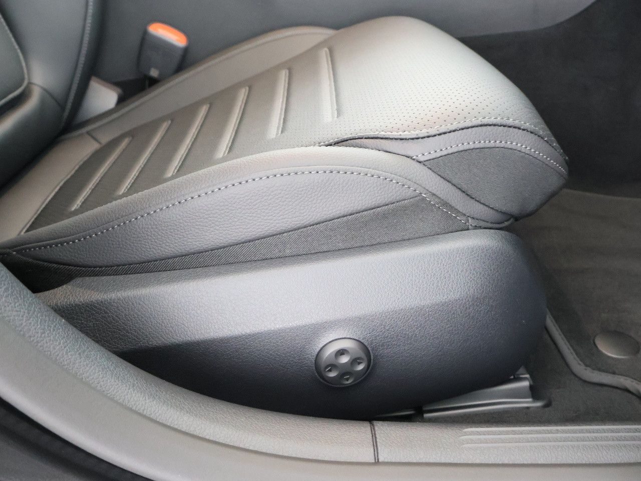 Mercedes-Benz C-Klasse – Bild 17