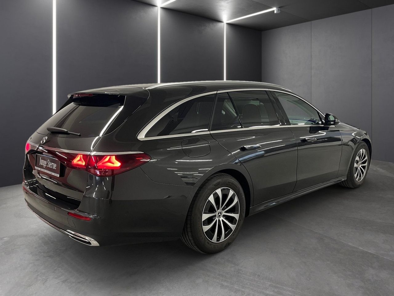 Mercedes-Benz E-Klasse – Bild 11