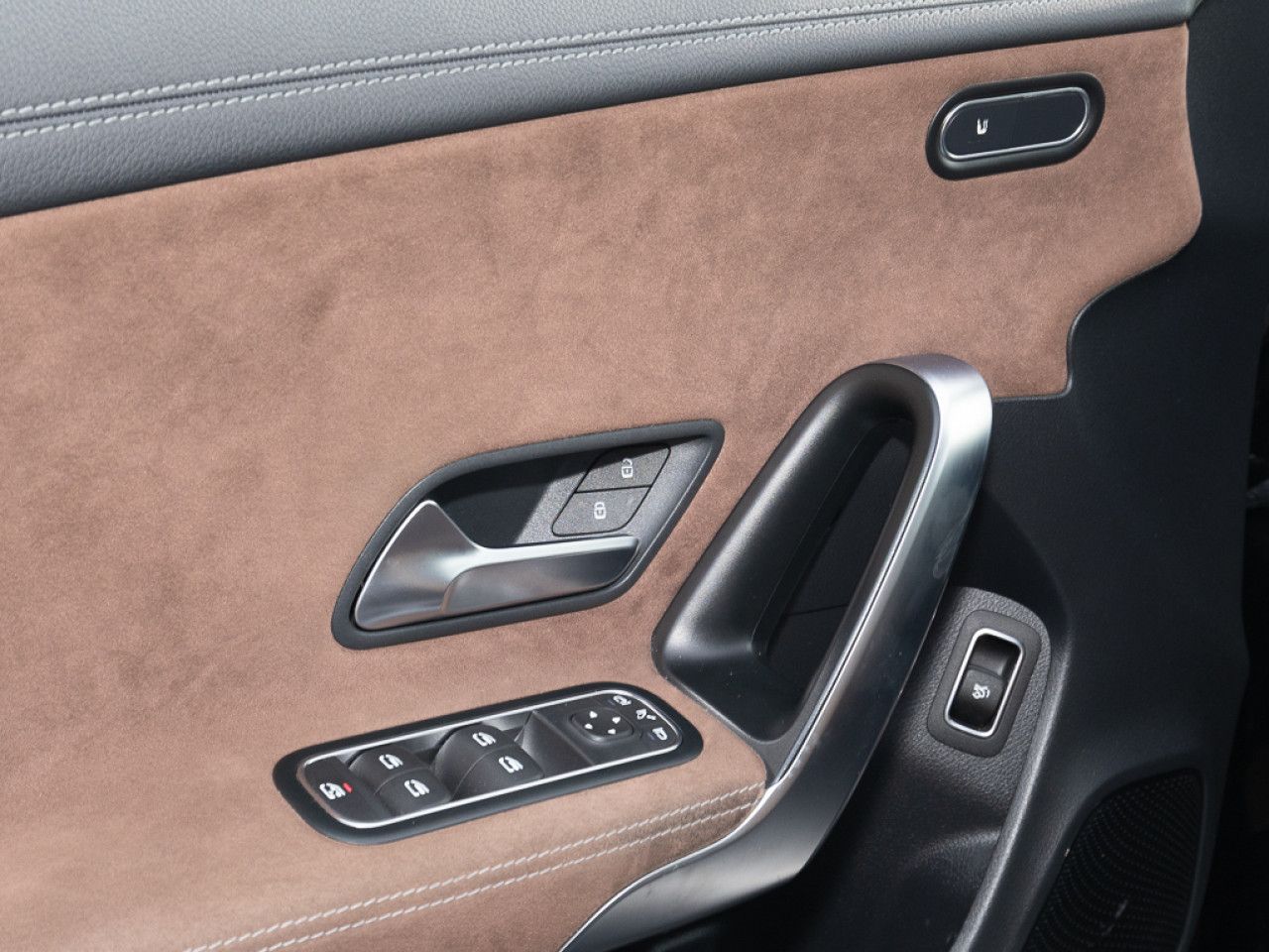 Mercedes-Benz CLA – Bild 5
