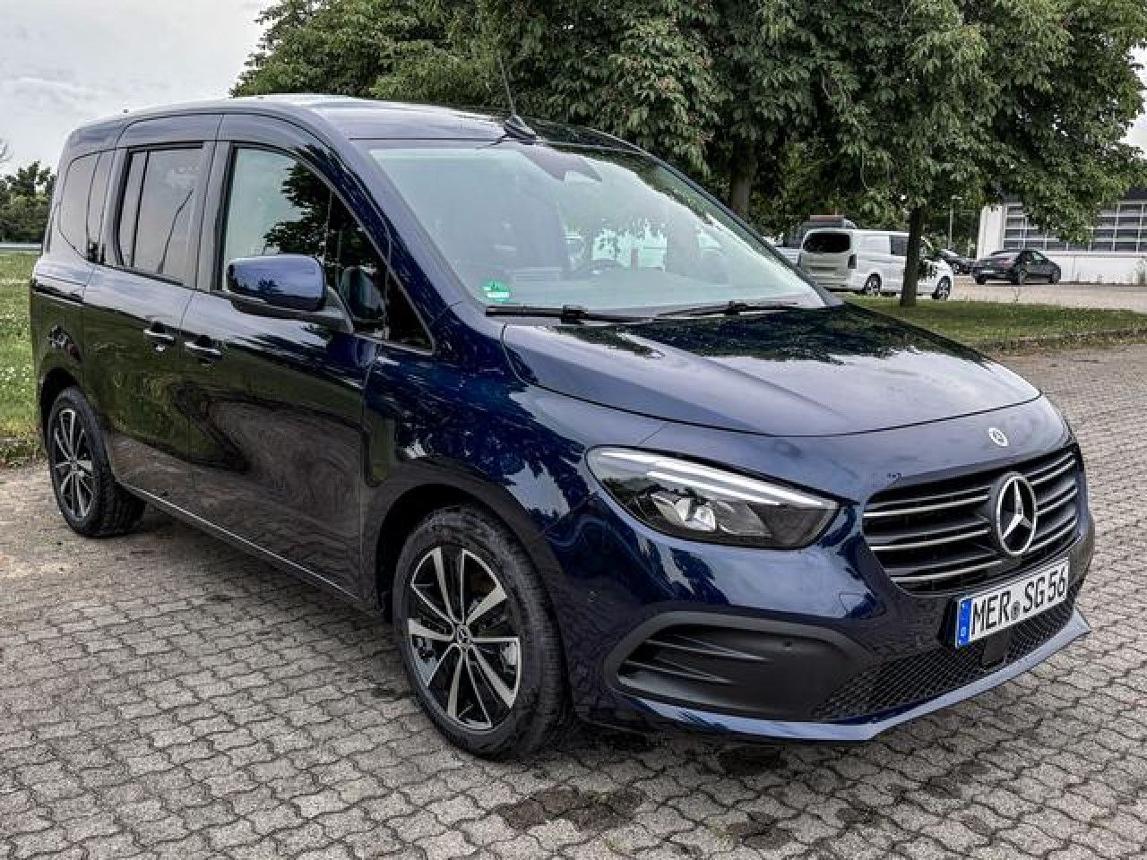 Fahrzeugbild 2 / 16