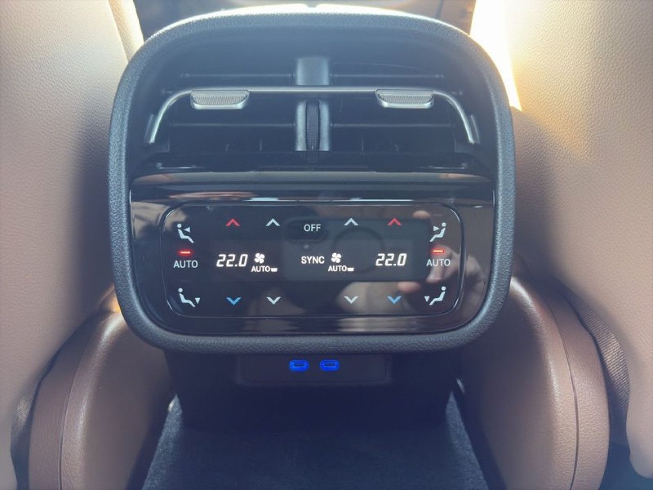 Mercedes-Benz E-Klasse – Bild 21