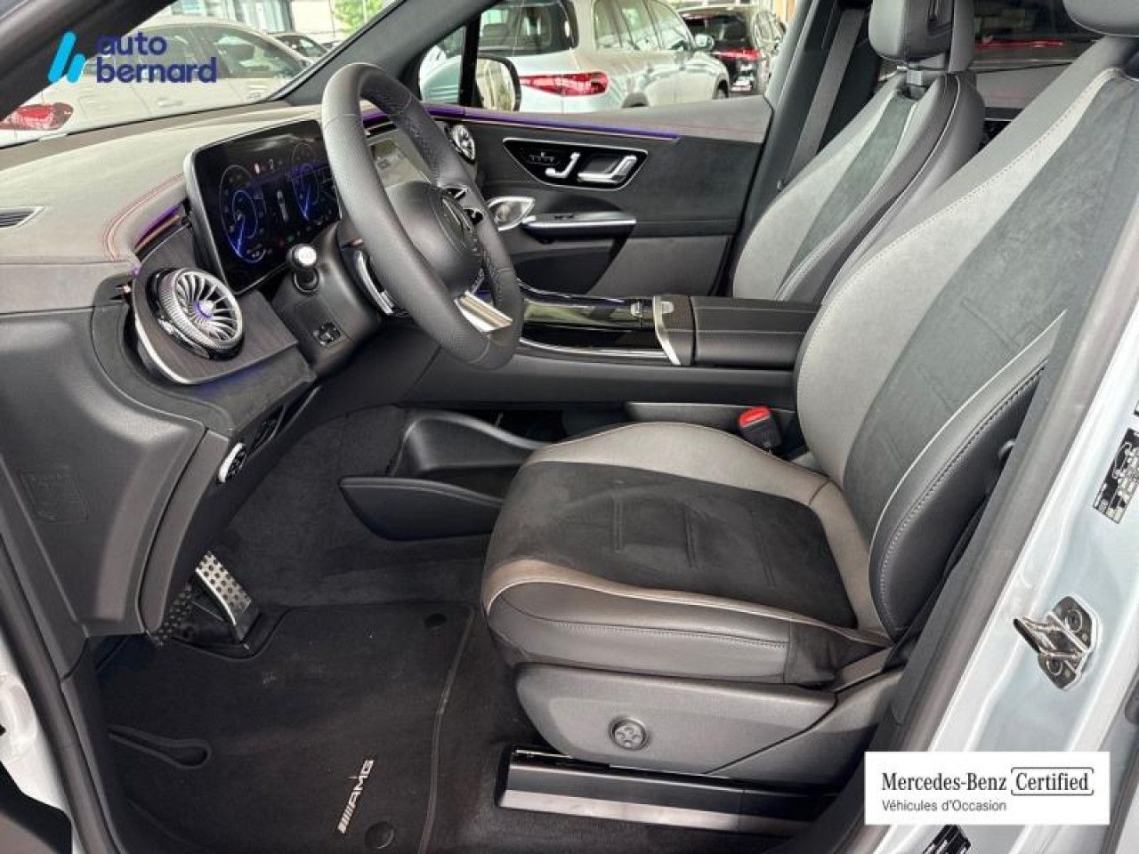 Photo du v&eacute;hicule 9 / 18