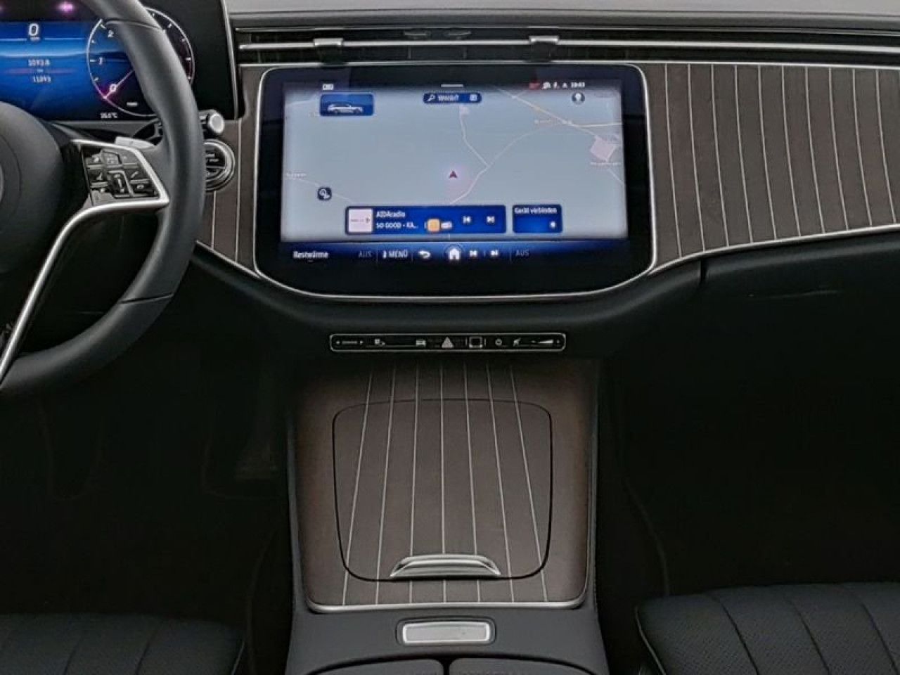 Mercedes-Benz E-Klasse – Bild 8