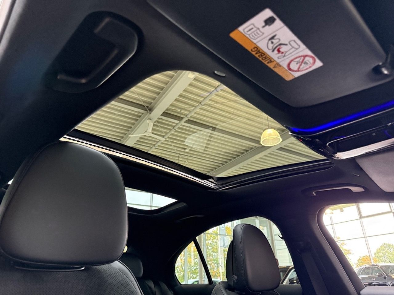 Mercedes-Benz E-Klasse – Bild 18
