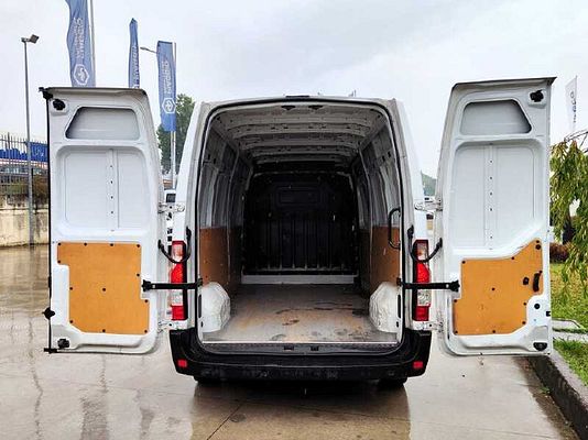 Vehicle image 5 / 11