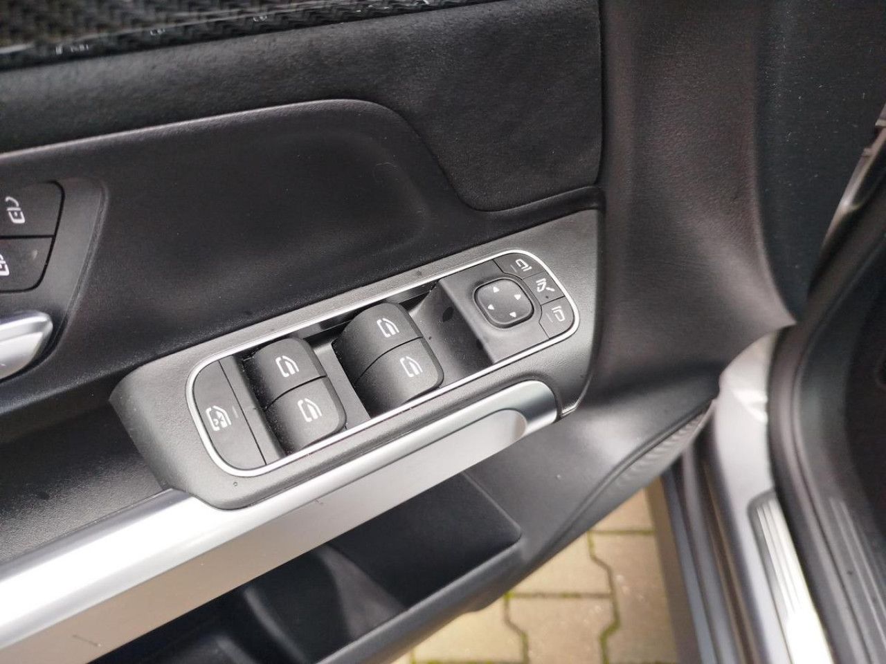 Zdjęcie pojazdu 12 / 24