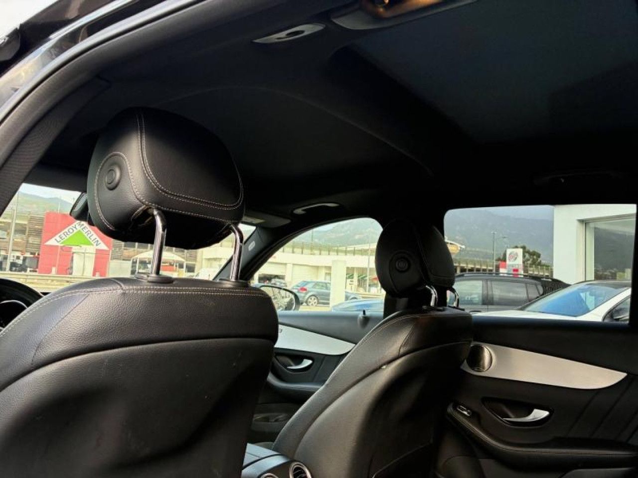 Photo du v&eacute;hicule 12 / 12