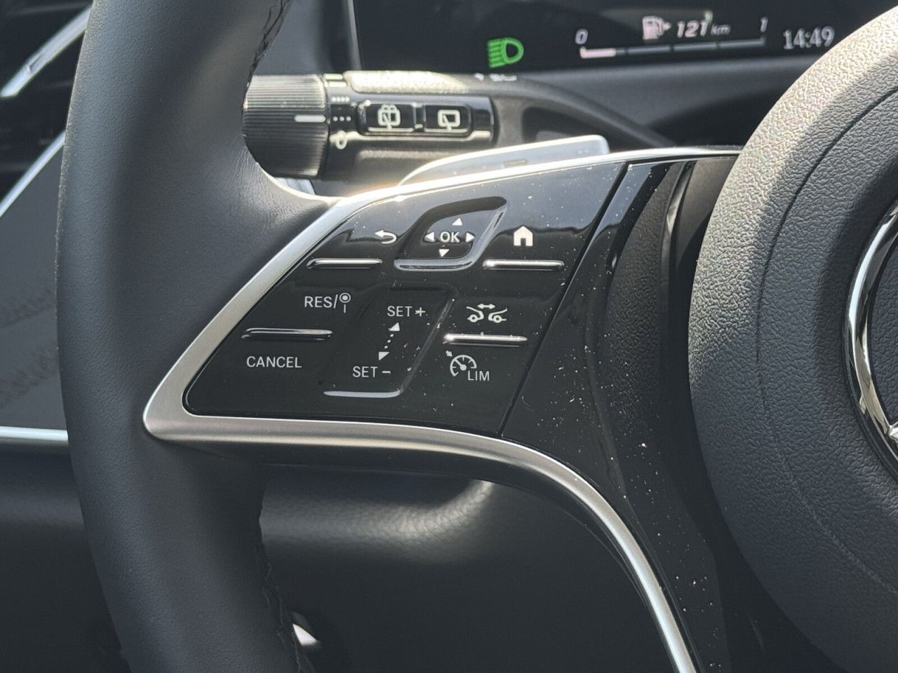 Mercedes-Benz E-Klasse – Bild 14