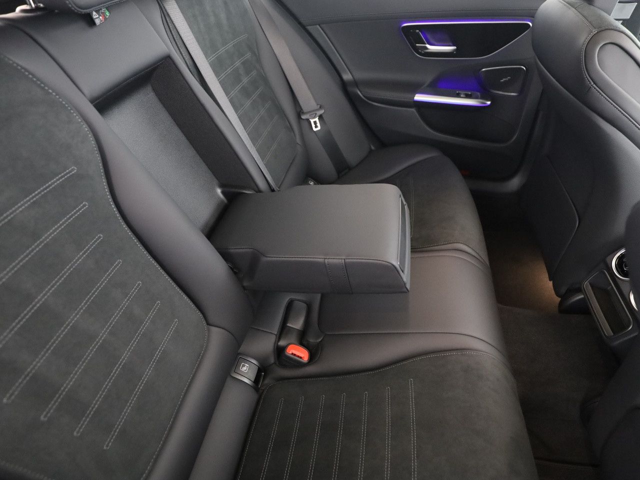 Mercedes-Benz C-Klasse – Bild 21
