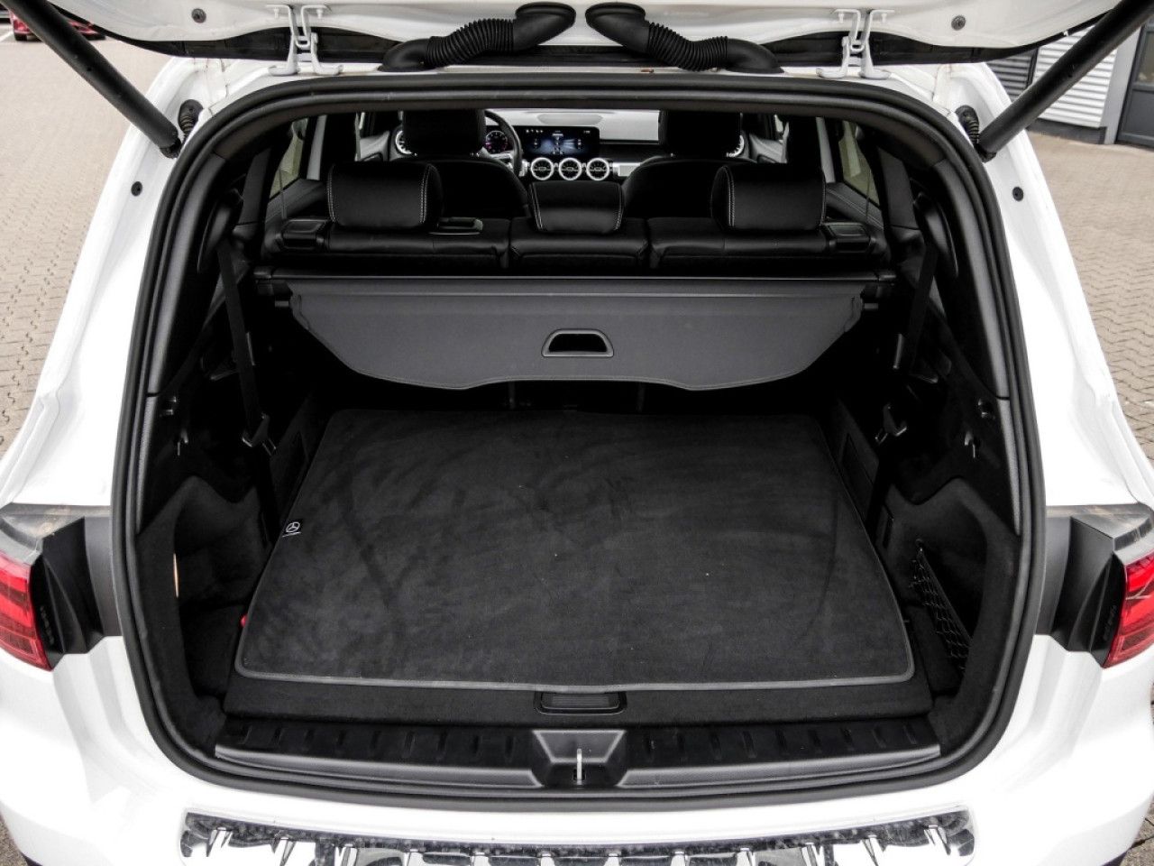 Mercedes-Benz GLB – Bild 14