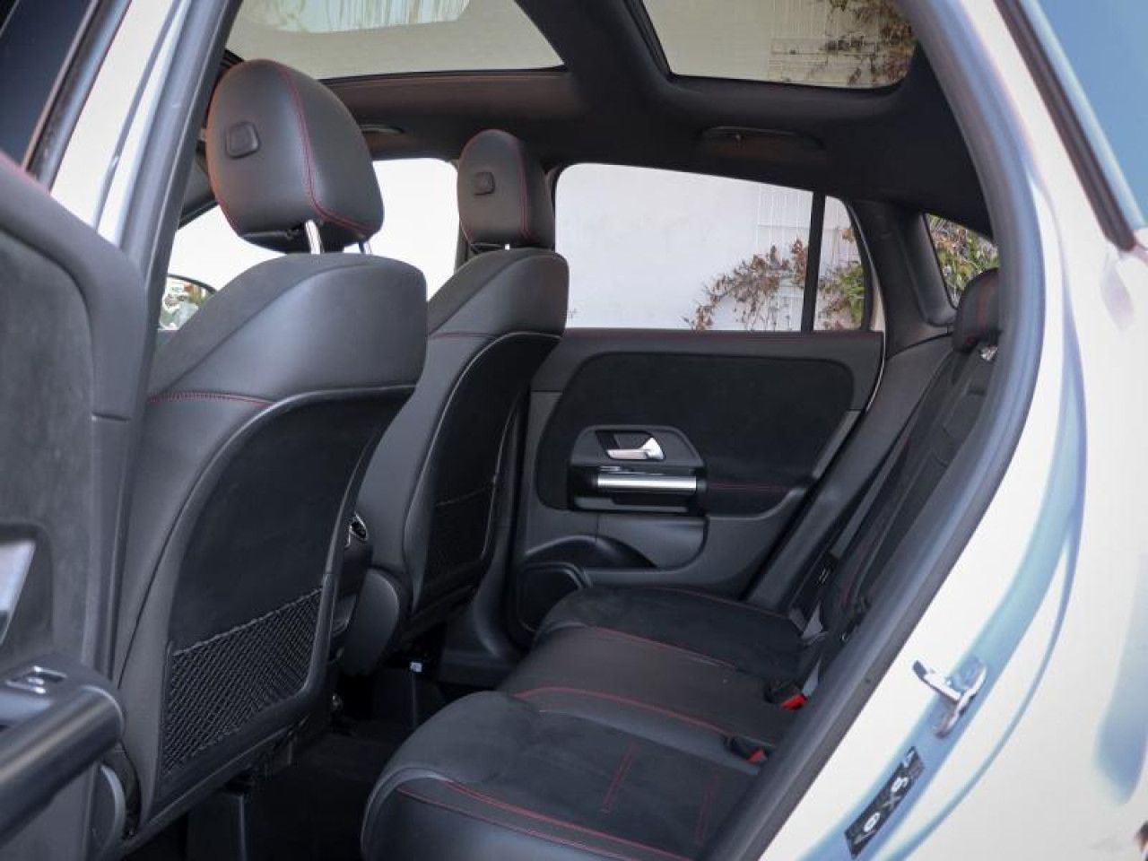 Photo du v&eacute;hicule 15 / 18