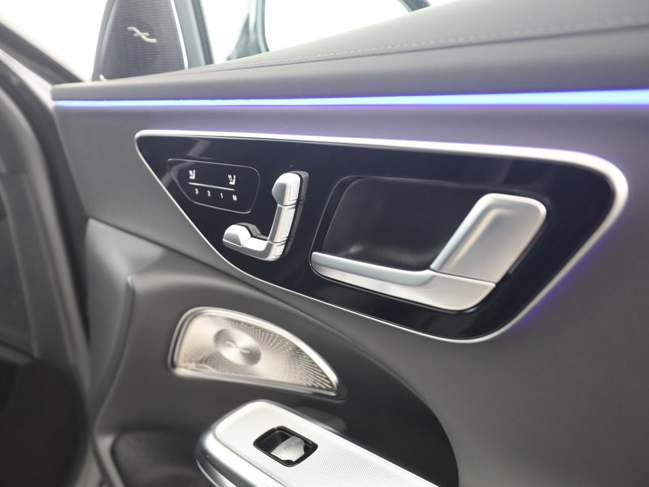 Mercedes-Benz E-Klasse – Bild 17
