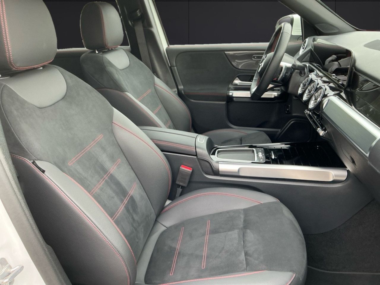 Mercedes-Benz GLB – Bild 6