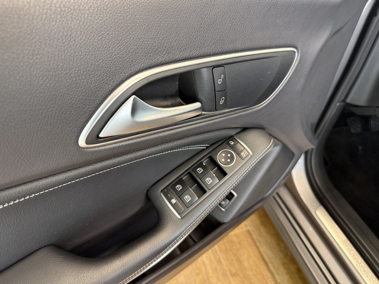 Fahrzeugbild 11 / 15