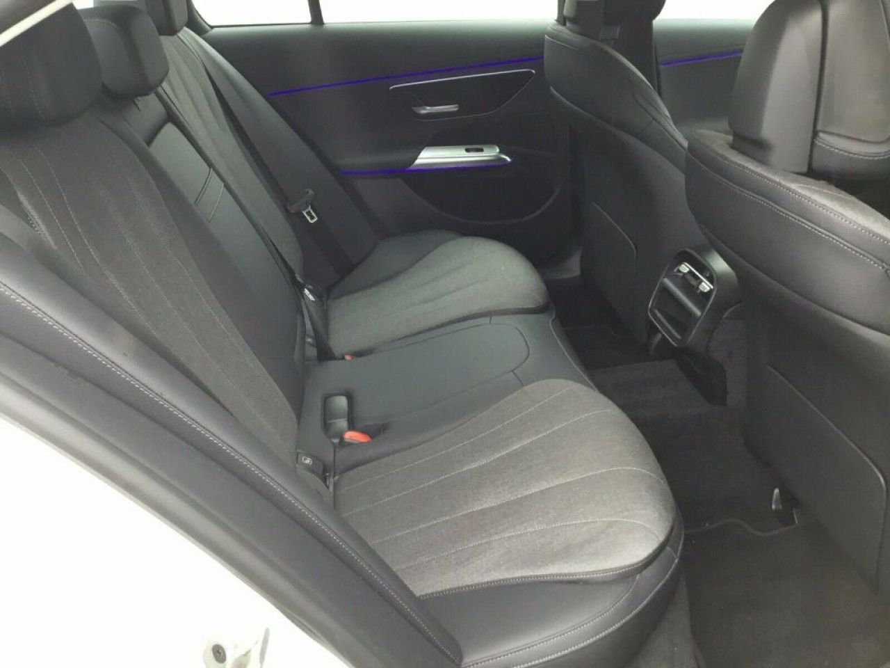 Mercedes-Benz E-Klasse – Bild 14