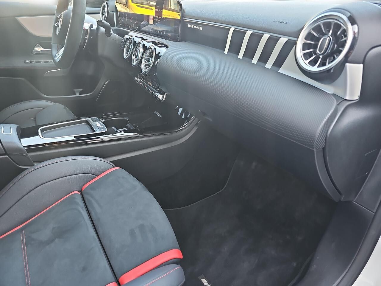 Zdjęcie pojazdu 19 / 25