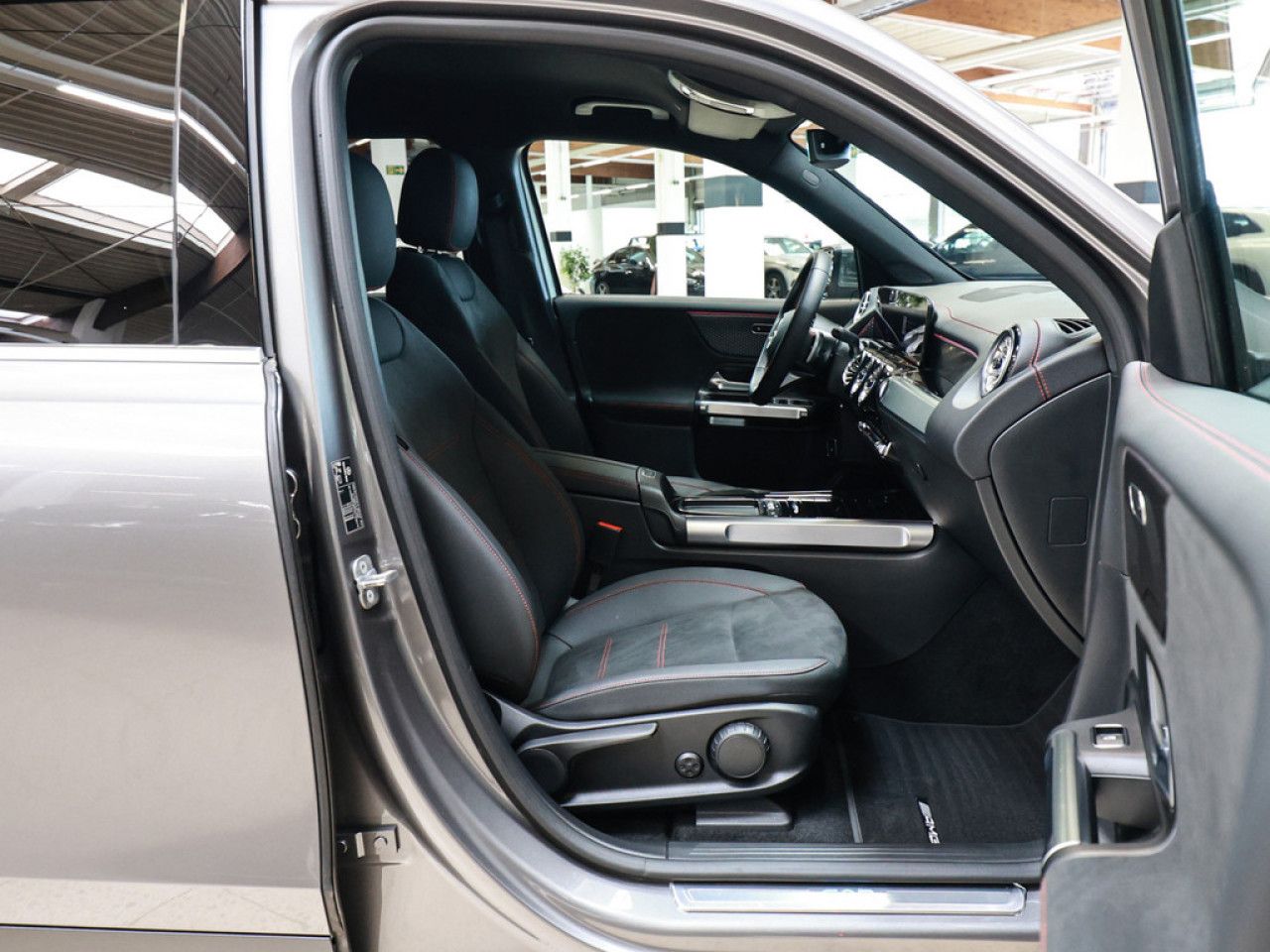 Mercedes-Benz EQB – Bild 3