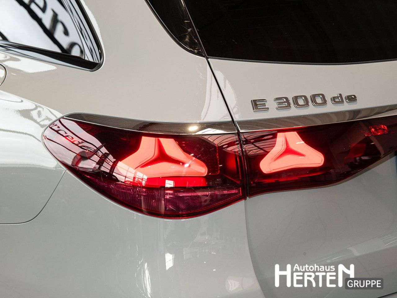 Mercedes-Benz E-Klasse – Bild 15