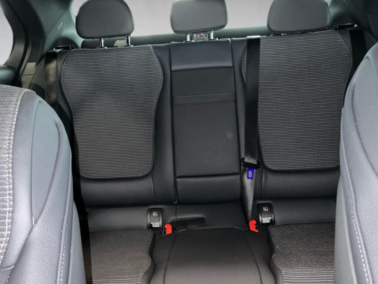Mercedes-Benz C-Klasse – Bild 14