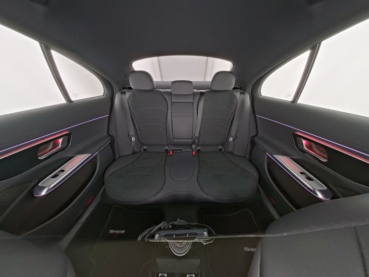 Mercedes-Benz E-Klasse – Bild 7