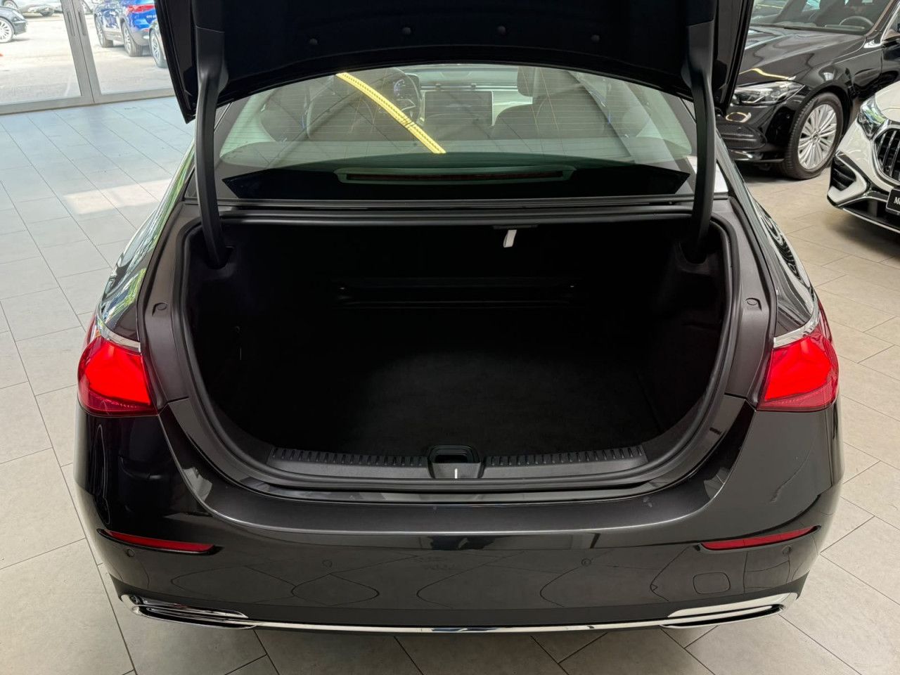 Mercedes-Benz E-Klasse – Bild 2