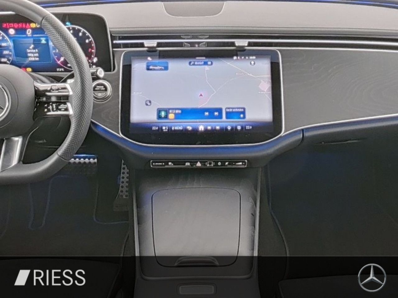 Mercedes-Benz E-Klasse – Bild 9