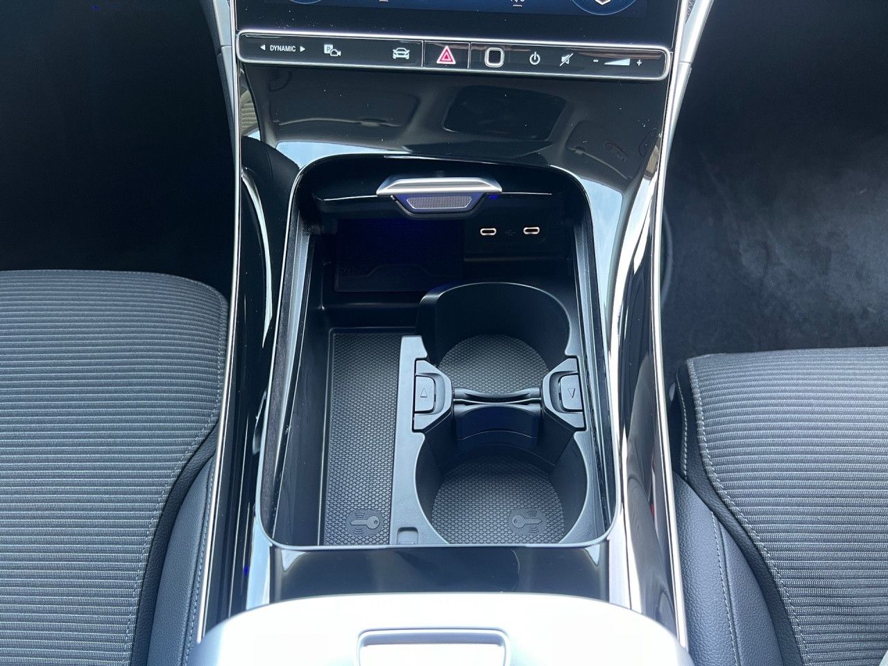 Mercedes-Benz C-Klasse – Bild 25
