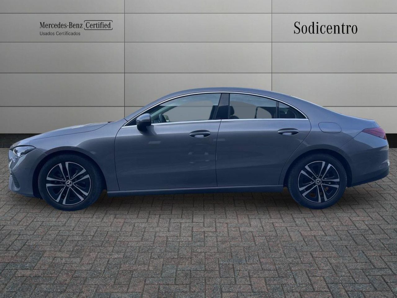 Imagem do ve&iacute;culo 9 / 20