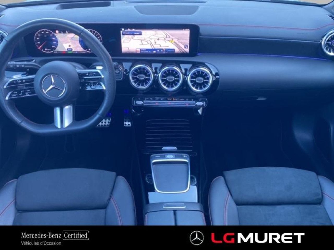 Photo du v&eacute;hicule 9 / 18