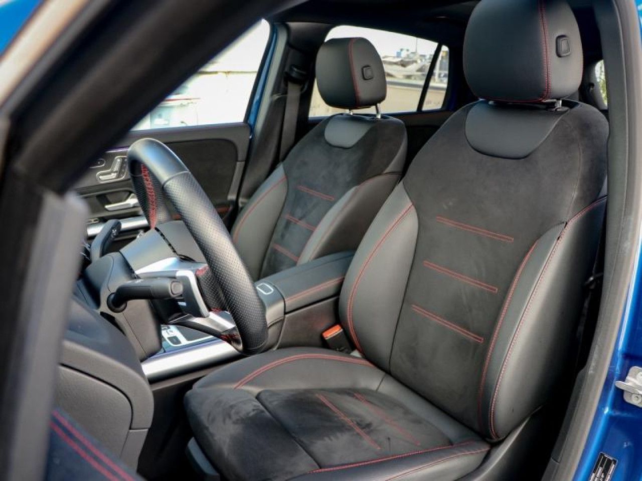 Photo du v&eacute;hicule 5 / 18