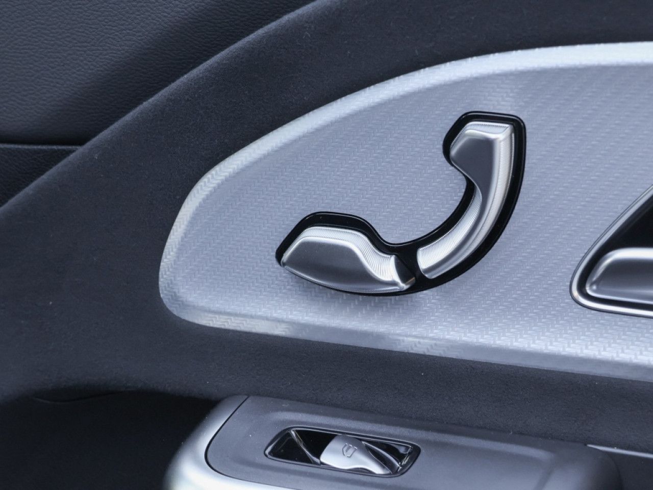 Mercedes-Benz GLB – Bild 8
