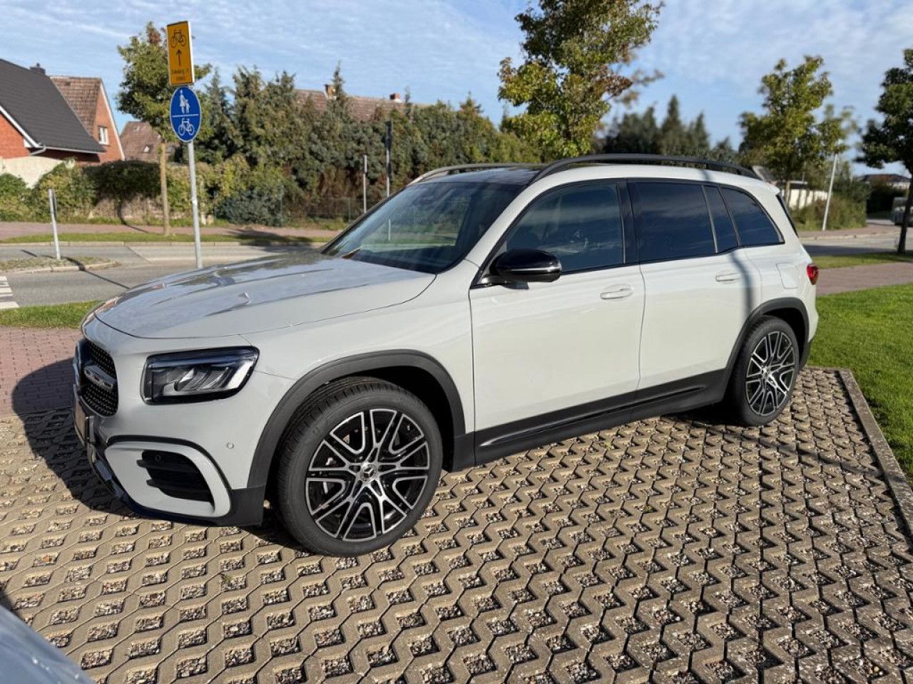 Mercedes-Benz GLB – Bild 2