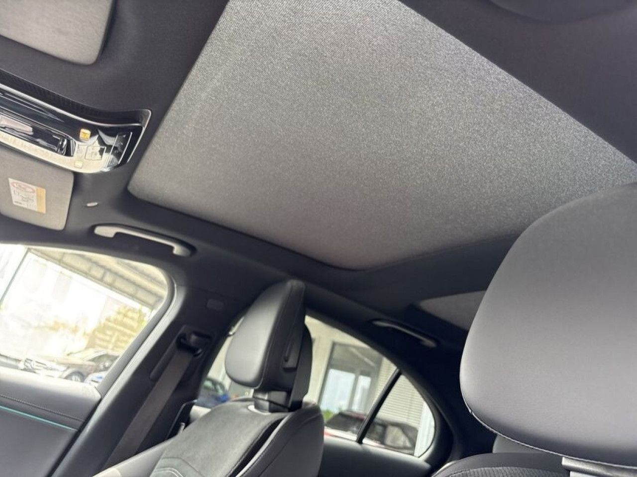 Mercedes-Benz E-Klasse – Bild 27