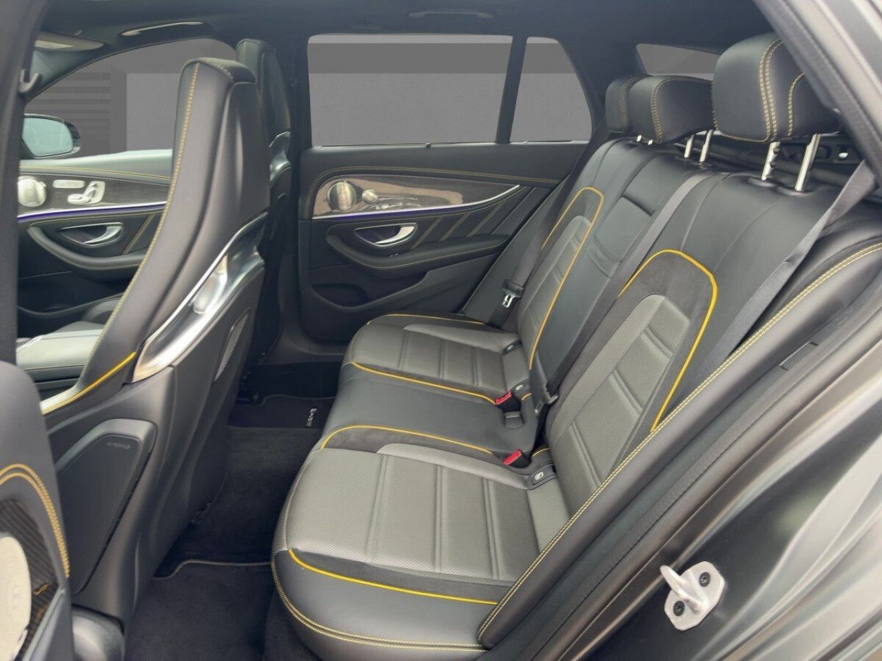 Mercedes-Benz E-Klasse – Bild 7