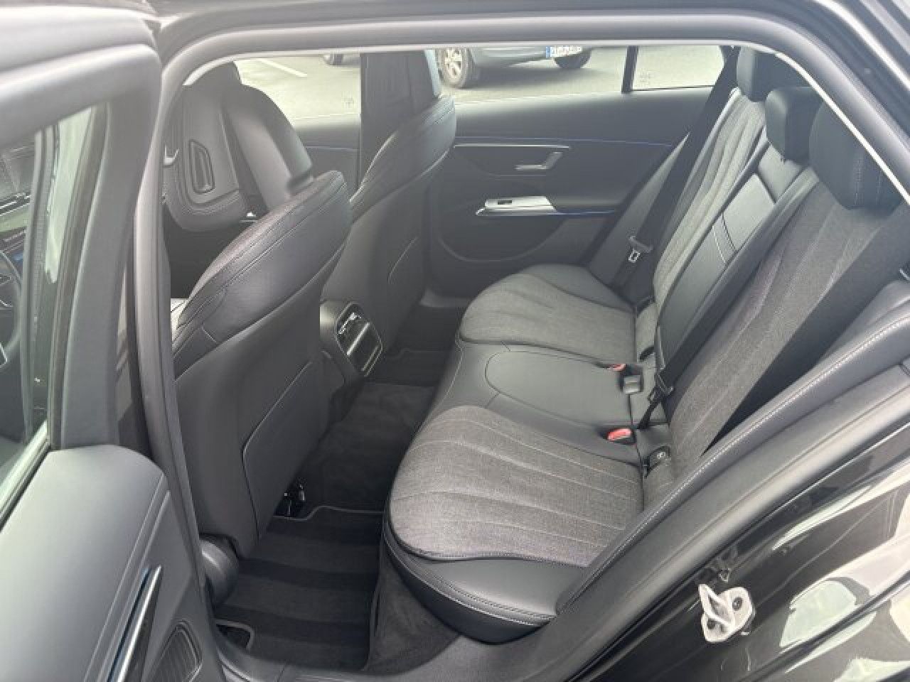 Mercedes-Benz E-Klasse – Bild 14