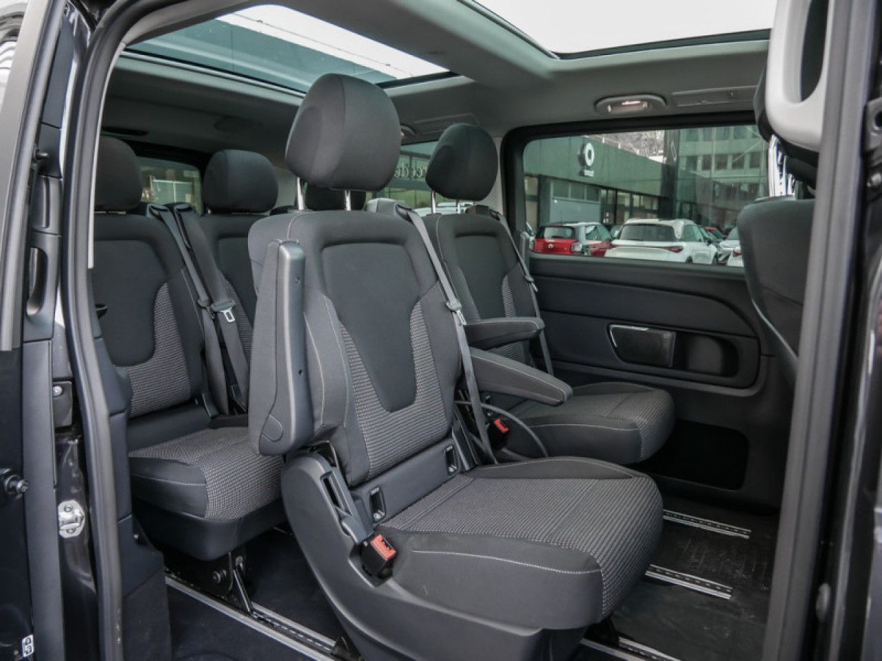 Mercedes-Benz EQV – Bild 8