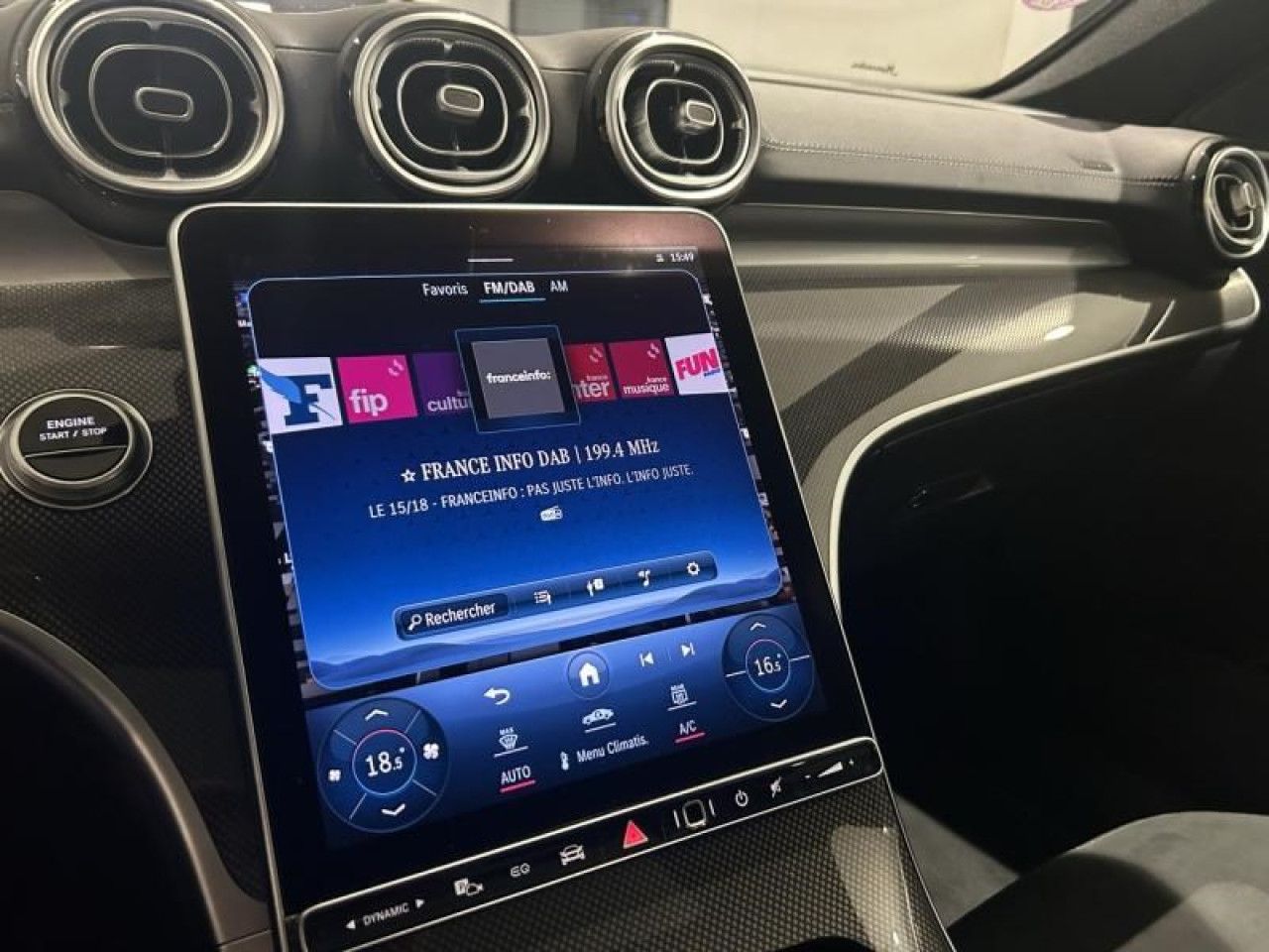 Photo du v&eacute;hicule 18 / 18