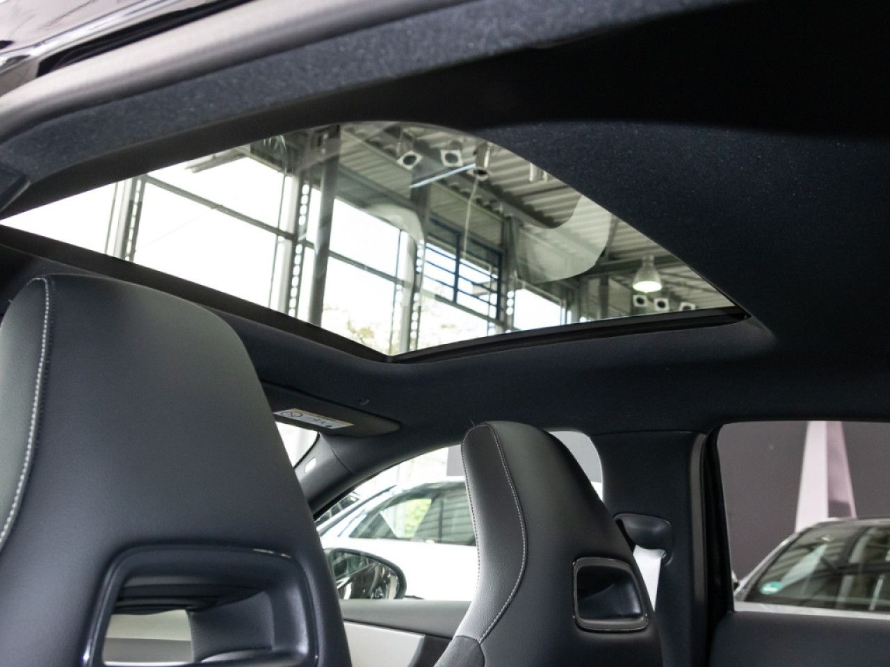 Mercedes-Benz A-Klasse – Bild 11