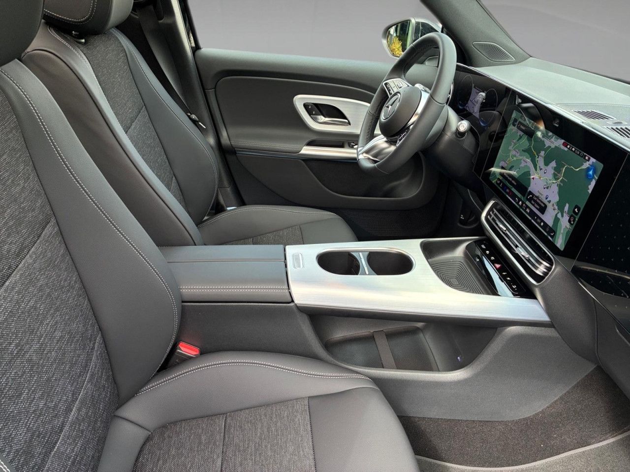 Mercedes-Benz GLB – Bild 16