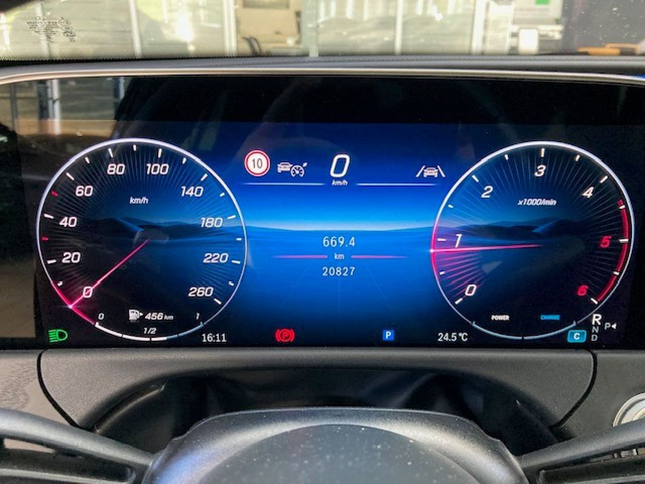 Mercedes-Benz E-Klasse – Bild 16