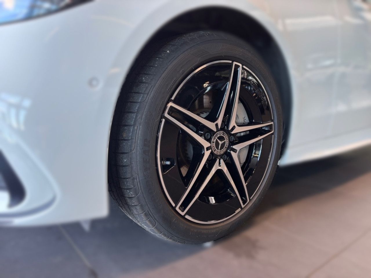 Mercedes-Benz C-Klasse – Bild 4