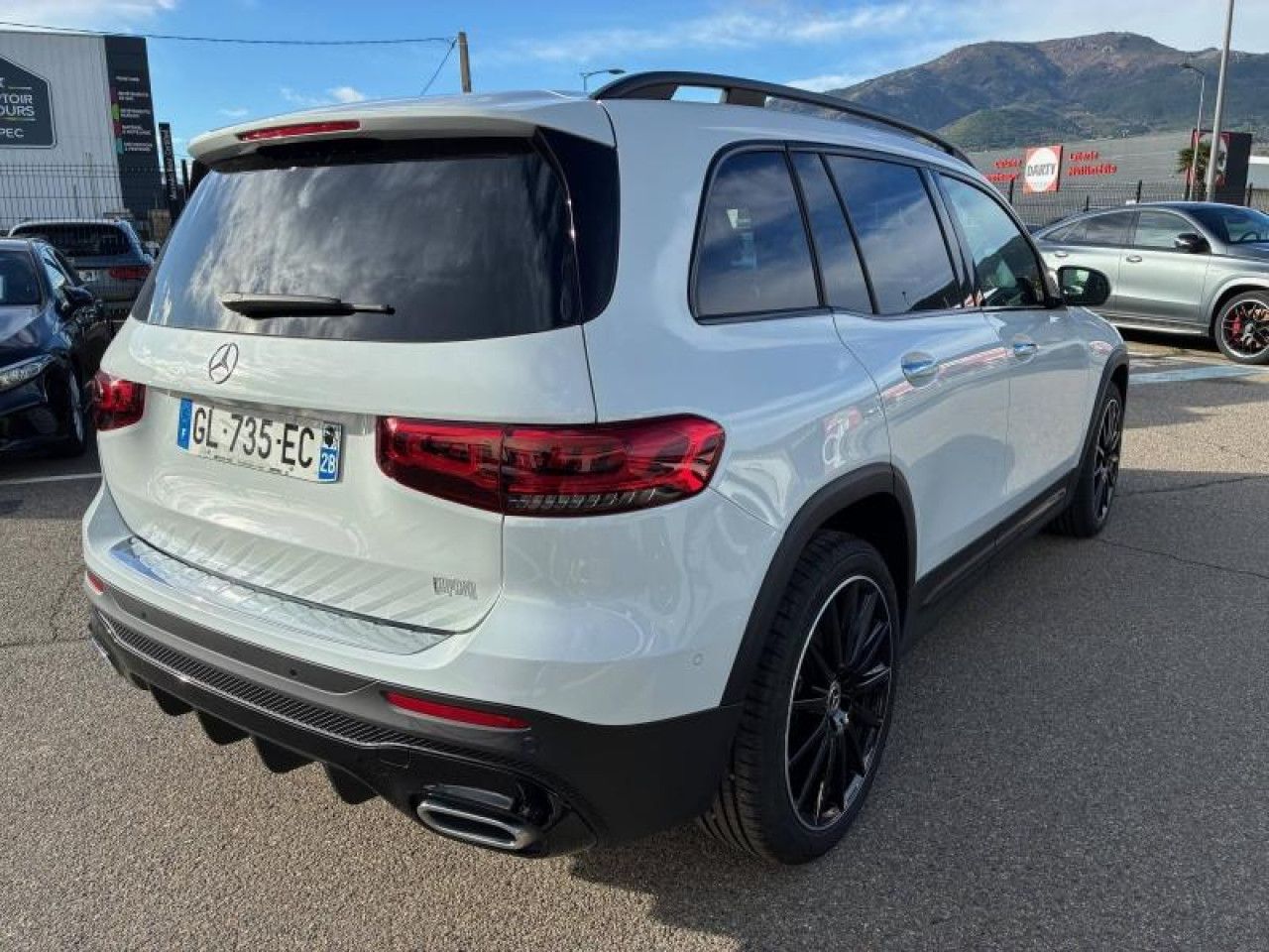 Photo du v&eacute;hicule 4 / 9