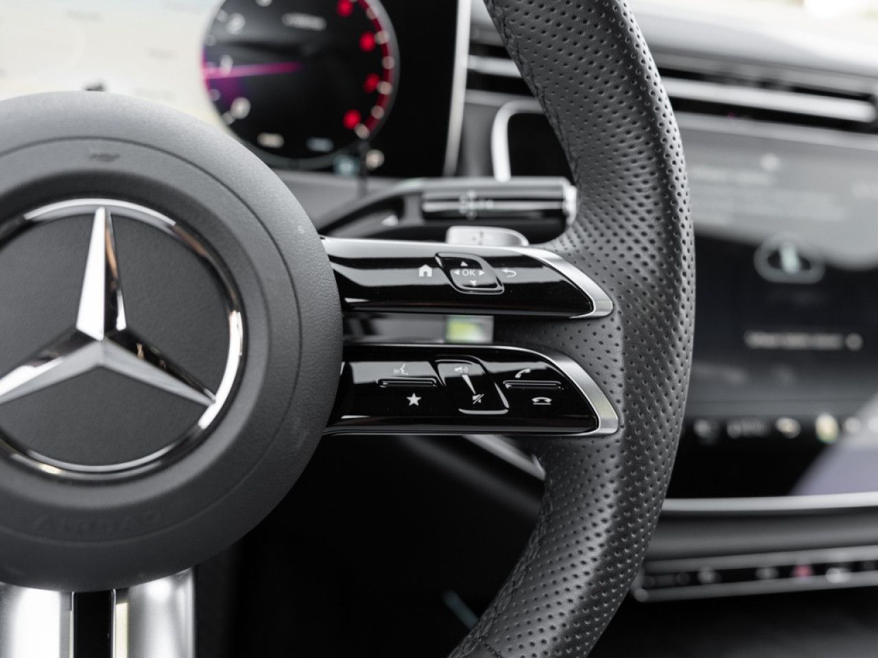Mercedes-Benz E-Klasse – Bild 11